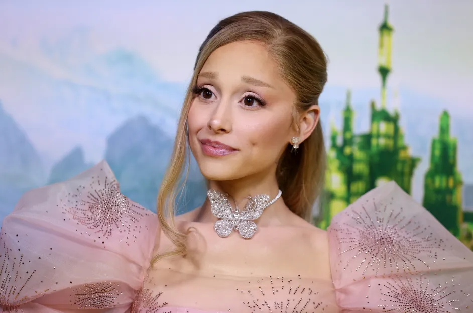 Ariana Grande Wicked Premiere